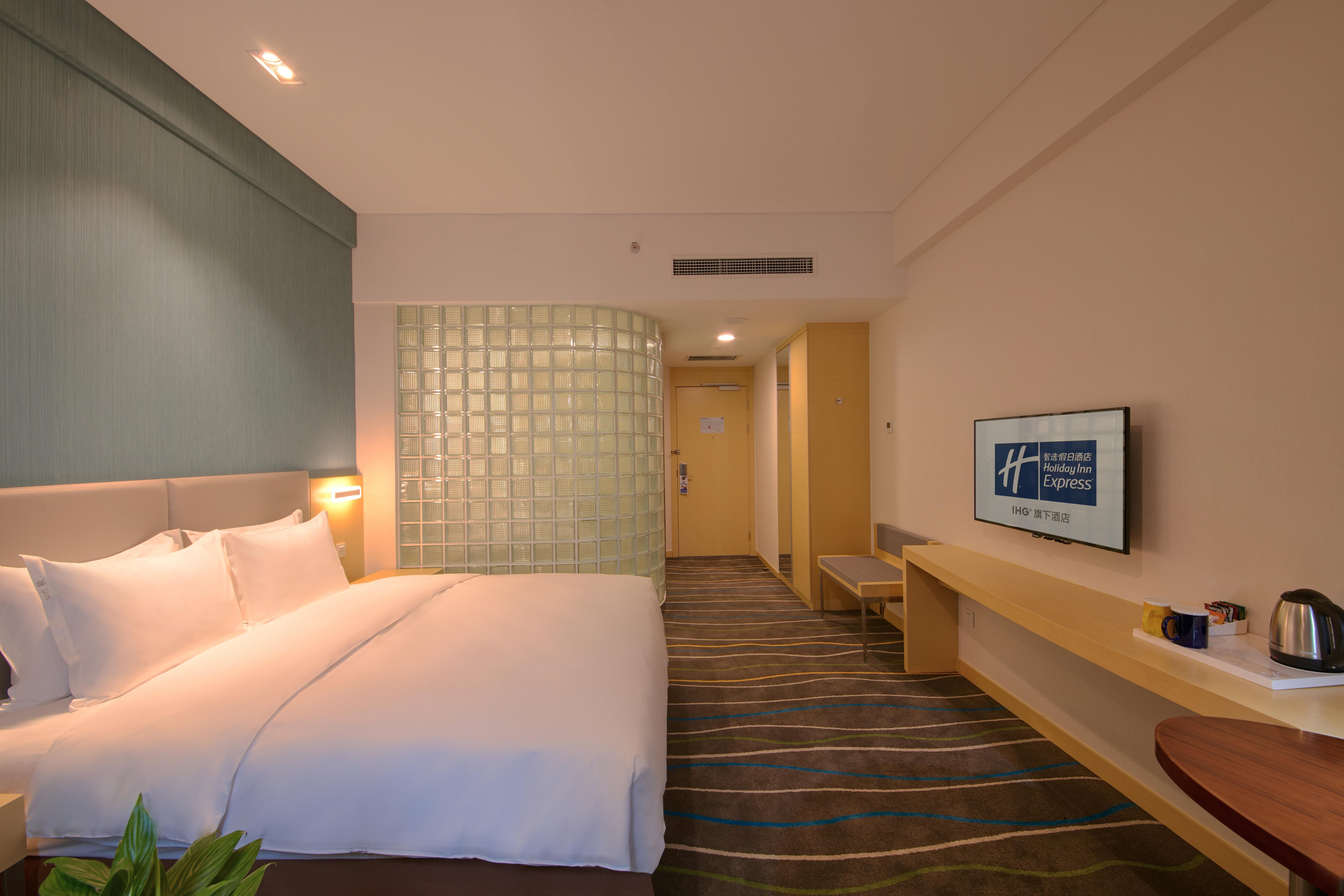 Holiday Inn Express Luoyang Yichuan By Ihg Екстер'єр фото